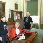 Devizes Mayor signing Fairtrade Towns Resolution